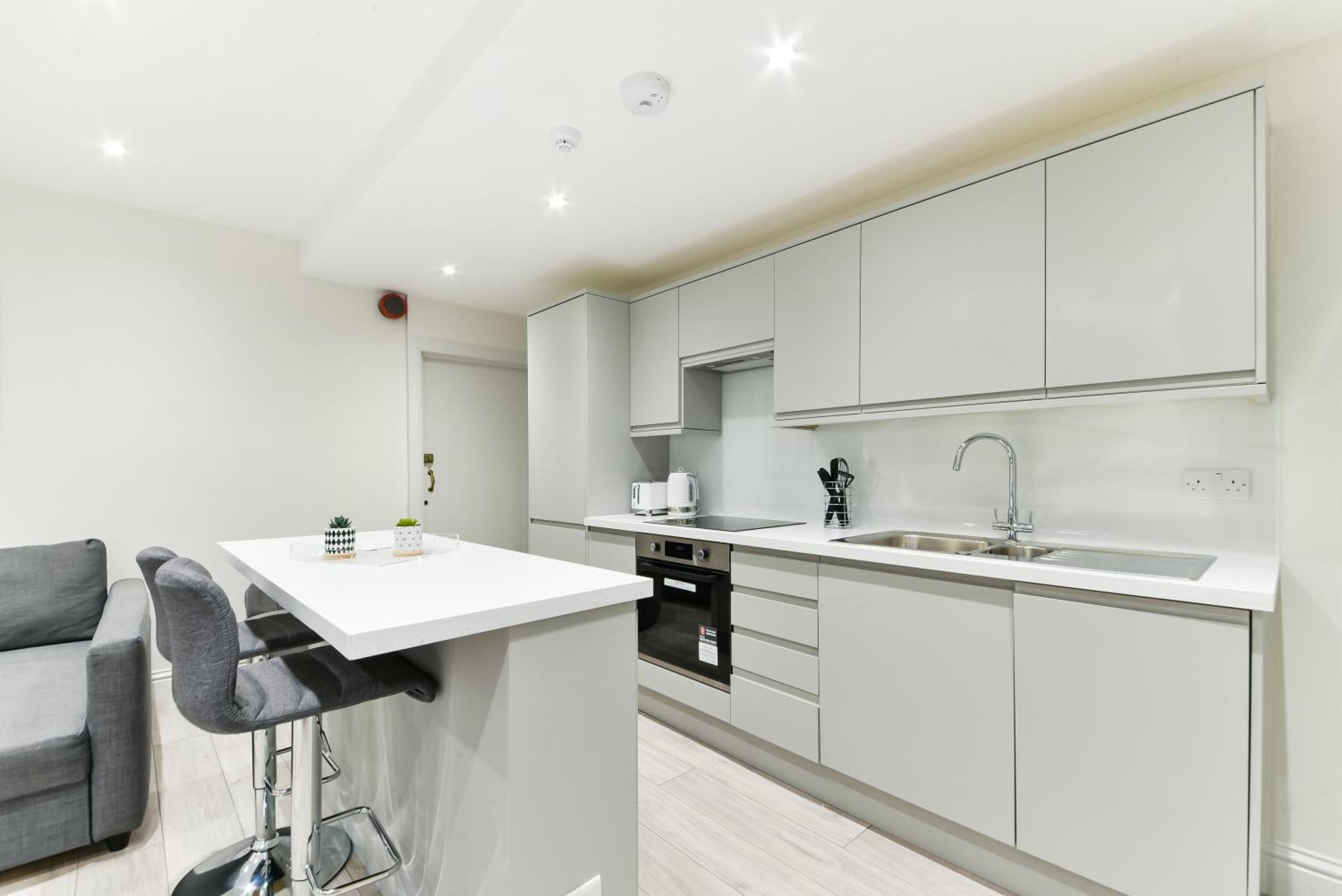 Chic Apartment By Hyde Park Лондон Екстериор снимка