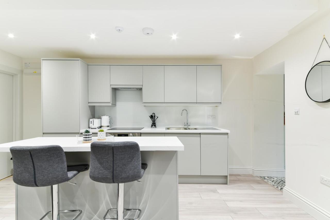 Chic Apartment By Hyde Park Лондон Екстериор снимка